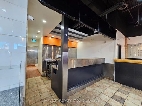 Photo 7 at G8 - 8 Glen Watford Drive, Malvern West, Toronto