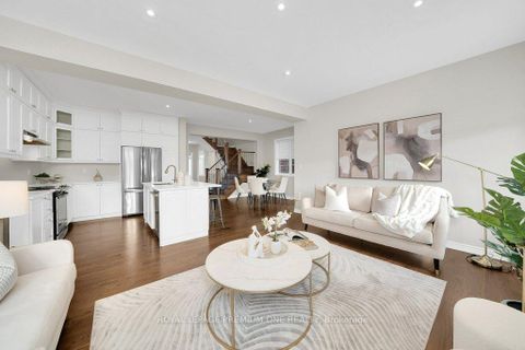 Photo 13 at 53 McMichael Avenue, Kleinburg, Vaughan