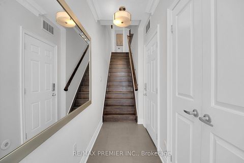 Photo 4 at 12 - 27 Powseland Crescent, West Woodbridge, Vaughan