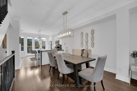 Photo 11 at 12 - 27 Powseland Crescent, West Woodbridge, Vaughan