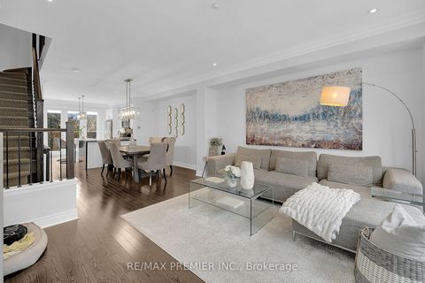 Photo 14 at 12 - 27 Powseland Crescent, West Woodbridge, Vaughan