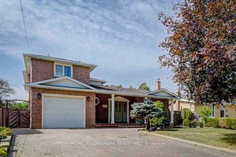 Photo 1 at 122 Verobeach Boulevard, Humbermede, Toronto