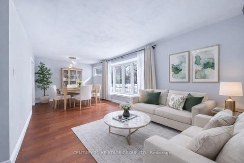 Photo 8 at 130 Rangoon Road, West Deane, Toronto