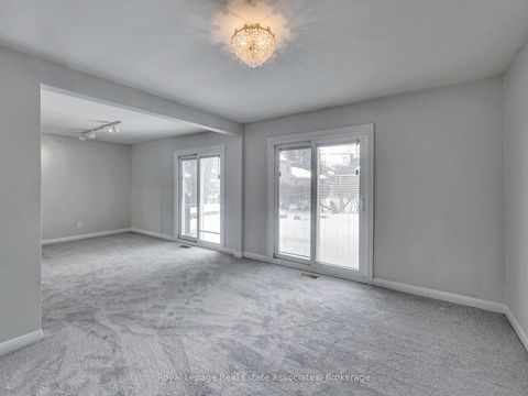 Photo 15 at 9 Beaverbrook Avenue, Rosethorn, Toronto