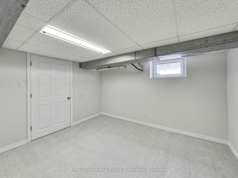 Photo 32 at 9 Beaverbrook Avenue, Rosethorn, Toronto