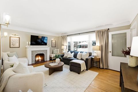 Photo 7 at 98 Sutherland Avenue, O'Neill, Oshawa