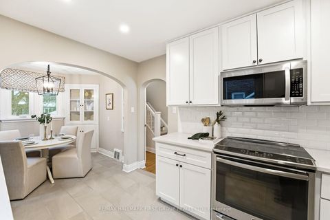 Photo 13 at 98 Sutherland Avenue, O'Neill, Oshawa