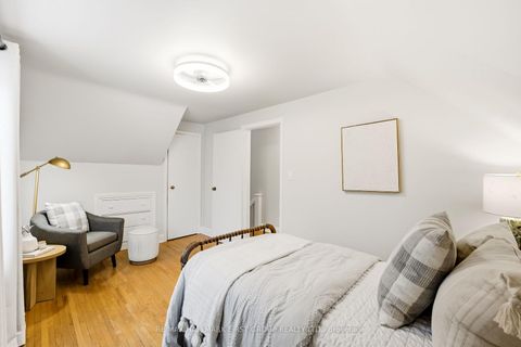 Photo 27 at 98 Sutherland Avenue, O'Neill, Oshawa