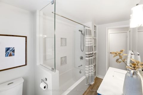 Photo 29 at 98 Sutherland Avenue, O'Neill, Oshawa