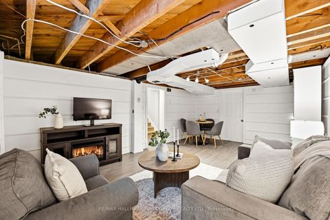 Photo 32 at 98 Sutherland Avenue, O'Neill, Oshawa