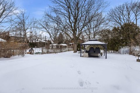 Photo 40 at 98 Sutherland Avenue, O'Neill, Oshawa