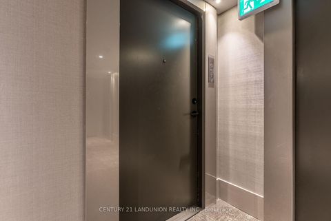 Photo 4 at 925 - 2031 kennedy Road, Dorset Park, Toronto