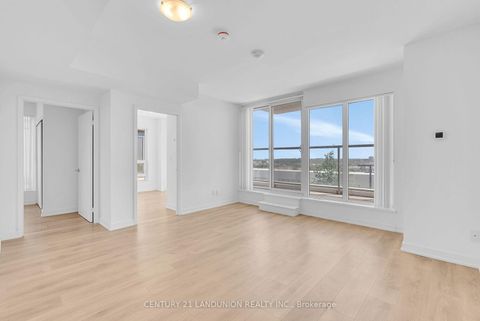 Photo 6 at 925 - 2031 kennedy Road, Dorset Park, Toronto