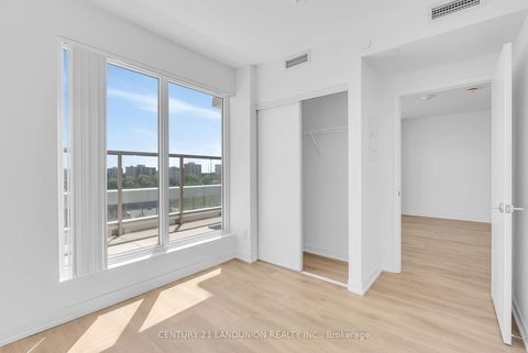 Photo 9 at 925 - 2031 kennedy Road, Dorset Park, Toronto