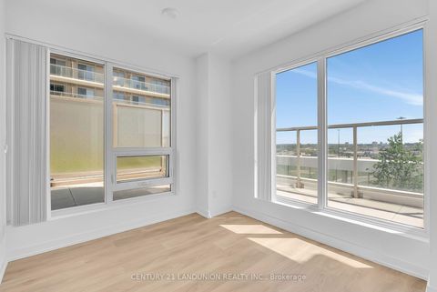 Photo 15 at 925 - 2031 kennedy Road, Dorset Park, Toronto