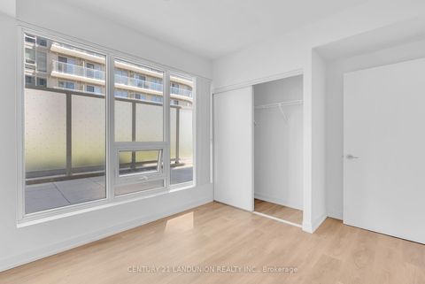 Photo 17 at 925 - 2031 kennedy Road, Dorset Park, Toronto