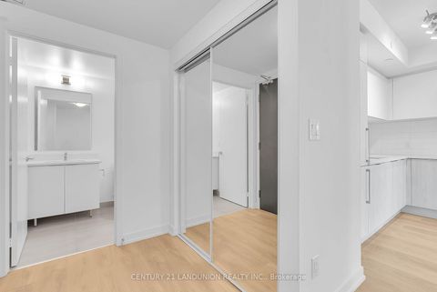Photo 18 at 925 - 2031 kennedy Road, Dorset Park, Toronto