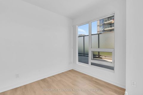 Photo 19 at 925 - 2031 kennedy Road, Dorset Park, Toronto