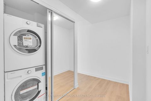 Photo 22 at 925 - 2031 kennedy Road, Dorset Park, Toronto