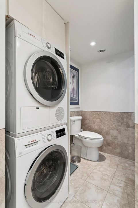 Photo 22 at 406 - 2045 Lakeshore Boulevard W, Mimico, Toronto