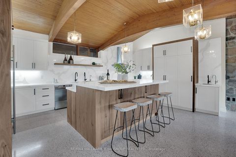 Photo 12 at 4235 17th Side Road, Rural King, King