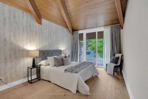 Photo 19 at 4235 17th Side Road, Rural King, King