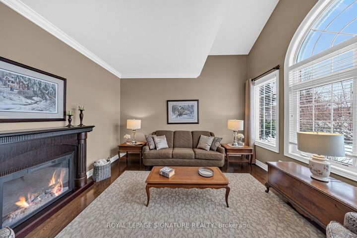 Photo 1 at 473A Oakwood Drive, Rosebank, Pickering