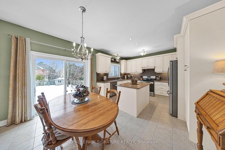 Photo 15 at 473A Oakwood Drive, Rosebank, Pickering