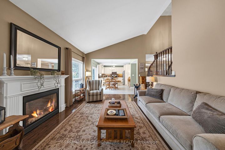 Photo 21 at 473A Oakwood Drive, Rosebank, Pickering