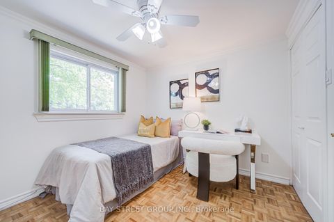 Photo 30 at 214 William Roe Boulevard, Central Newmarket, Newmarket