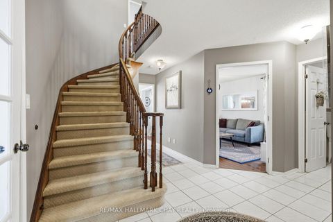 Photo 19 at 9 Grasett Crescent, West Bayfield, Barrie