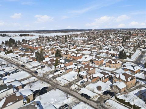 Photo 34 at 9 Grasett Crescent, West Bayfield, Barrie