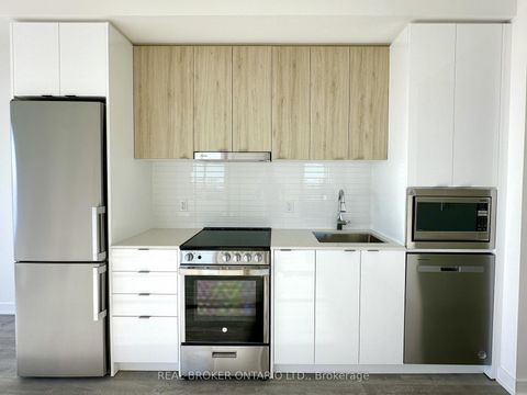 Photo 4 at 1902A - 30 Upper Mall Way, Brownridge, Vaughan