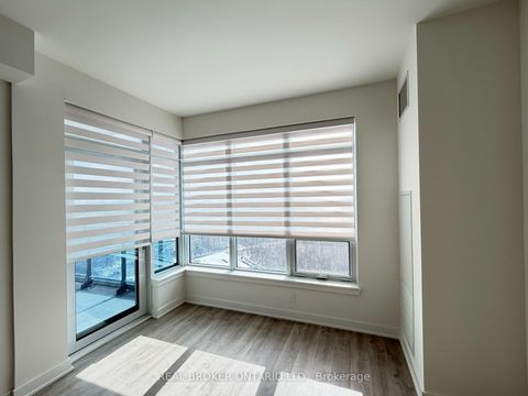 Photo 6 at 1902A - 30 Upper Mall Way, Brownridge, Vaughan