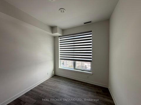Photo 14 at 1902A - 30 Upper Mall Way, Brownridge, Vaughan