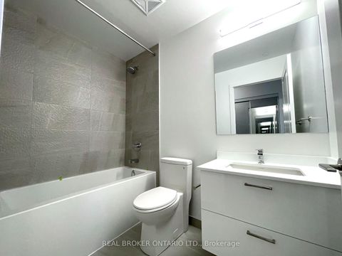 Photo 16 at 1902A - 30 Upper Mall Way, Brownridge, Vaughan