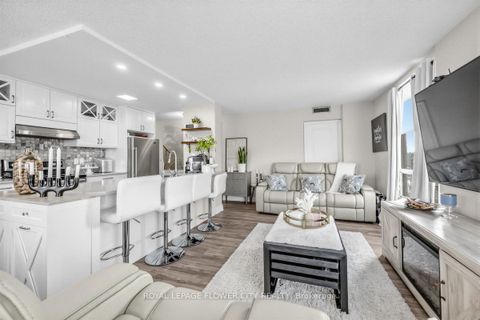 Photo 4 at 908 - 3 Hickory Tree Road, Weston, Toronto
