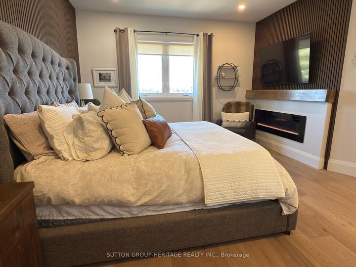 Photo 15 at 16 Coulcliff Boulevard, Port Perry, Scugog