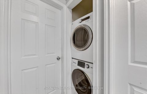 Photo 9 at 12 Kanarick Crescent, Jane Heights, Toronto