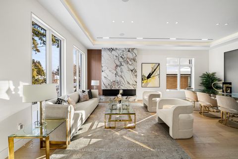 Photo 2 at 281 Kerrybrook Drive, Mill Pond, Richmond Hill