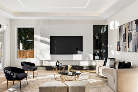 Photo 15 at 281 Kerrybrook Drive, Mill Pond, Richmond Hill