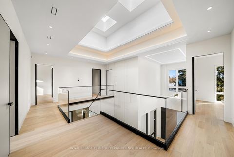 Photo 39 at 281 Kerrybrook Drive, Mill Pond, Richmond Hill