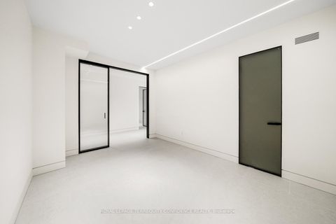 Photo 41 at 281 Kerrybrook Drive, Mill Pond, Richmond Hill