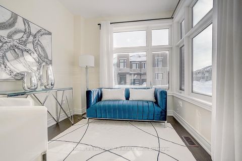 Photo 13 at 2 Hercules Club Drive, Rural Richmond Hill, Richmond Hill