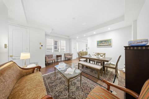 Photo 14 at 8 Bristlewood Crescent, Patterson, Vaughan