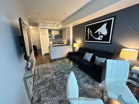 Photo 5 at 2503 - 12 York Street, Waterfront Communities C1, Toronto
