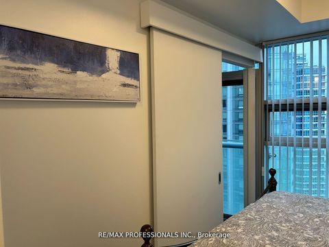 Photo 9 at 2503 - 12 York Street, Waterfront Communities C1, Toronto