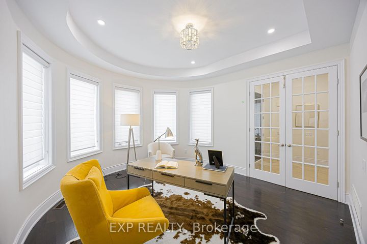 Photo 5 at 95 Chesney Crescent, Kleinburg, Vaughan