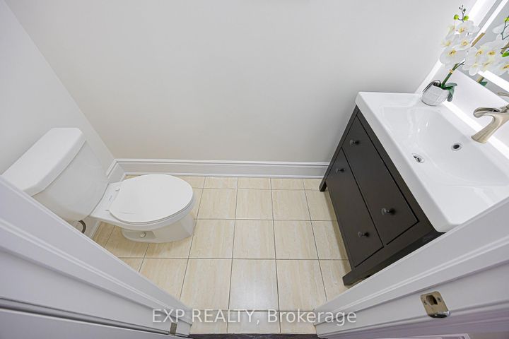 Photo 28 at 95 Chesney Crescent, Kleinburg, Vaughan