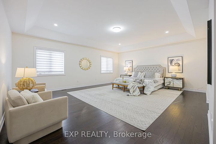 Photo 33 at 95 Chesney Crescent, Kleinburg, Vaughan